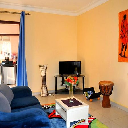 Victoria Lake View Guesthouse & Safaris 恩德培 外观 照片