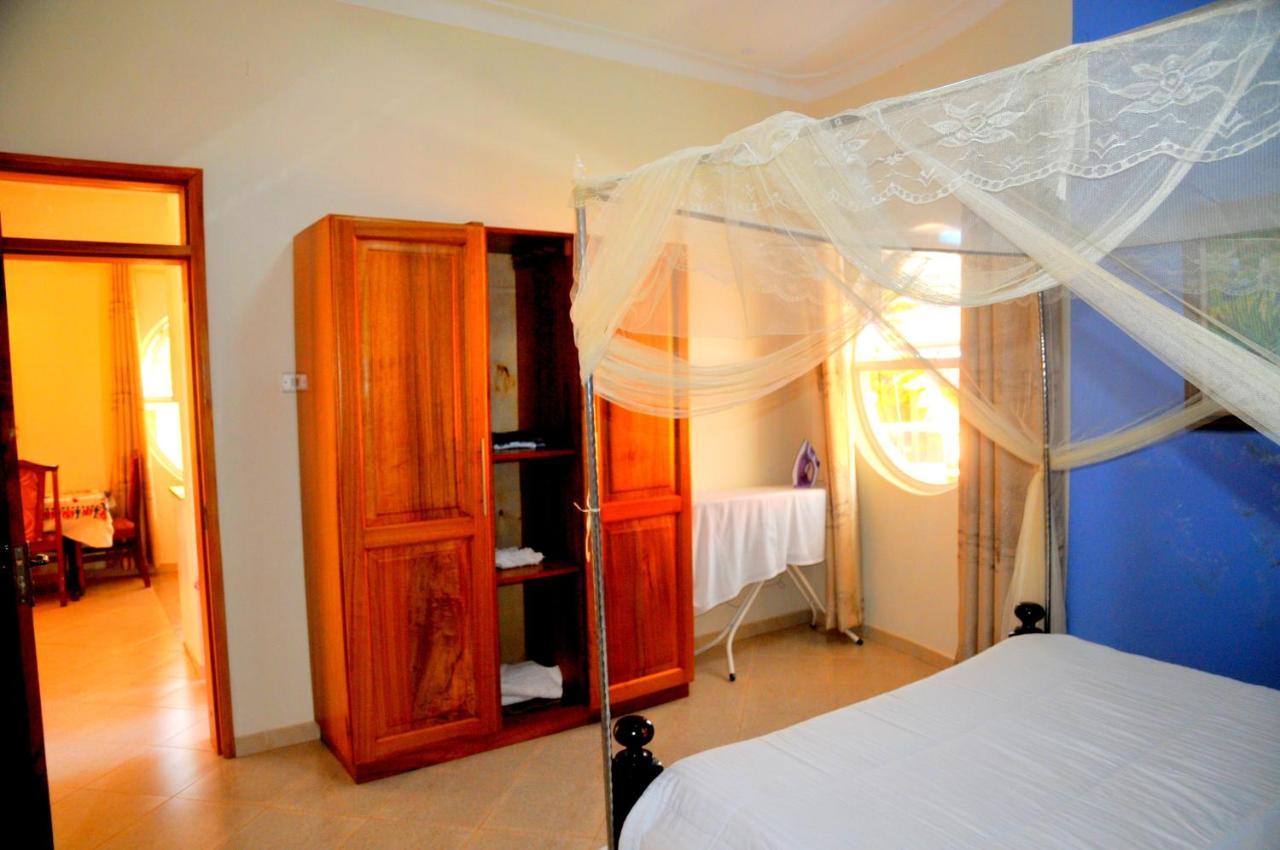 Victoria Lake View Guesthouse & Safaris 恩德培 外观 照片